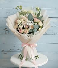 Букет цветов из:  Розы и Лизиантусы в Российском Краснодарский край