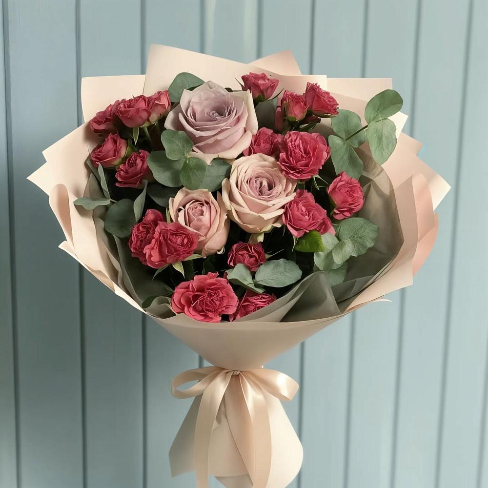 Букет цветов из: Гвоздики и Розы в Российском Краснодарский край