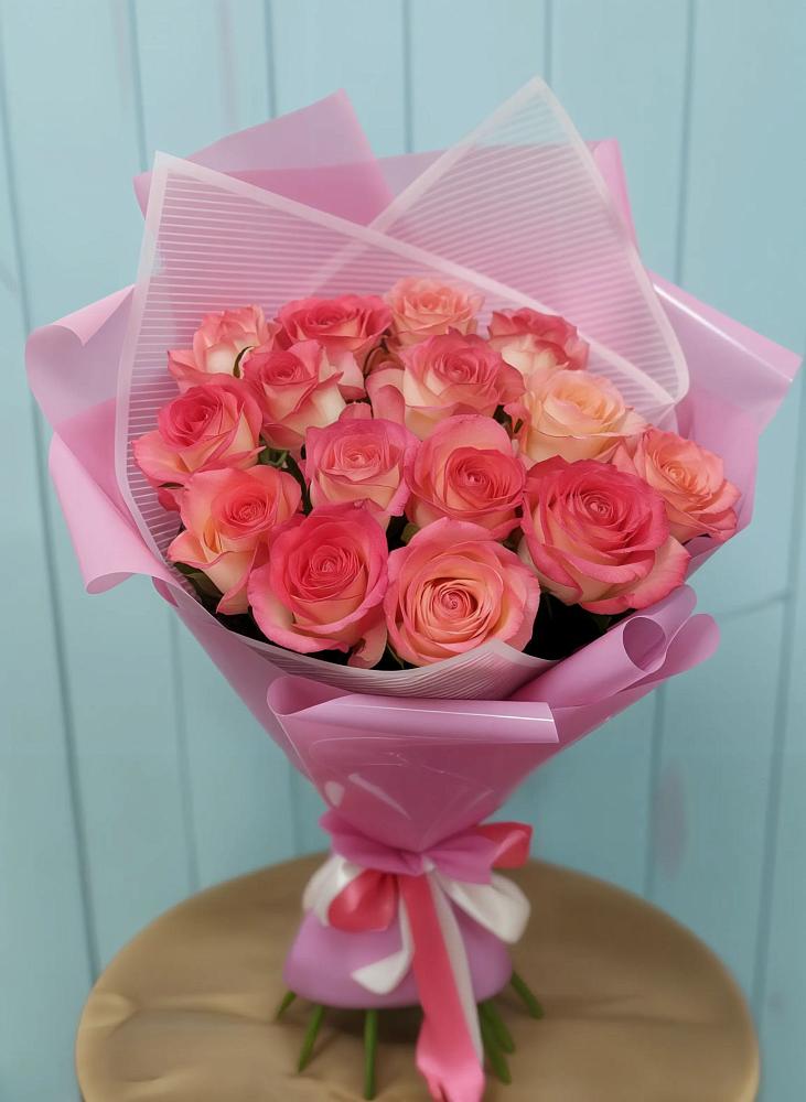 Букет 15 Розовых роз Равель в Российском Краснодарский край