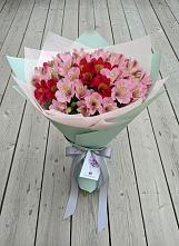 Букет цветов из:  Альстромерии в Российском Краснодарский край