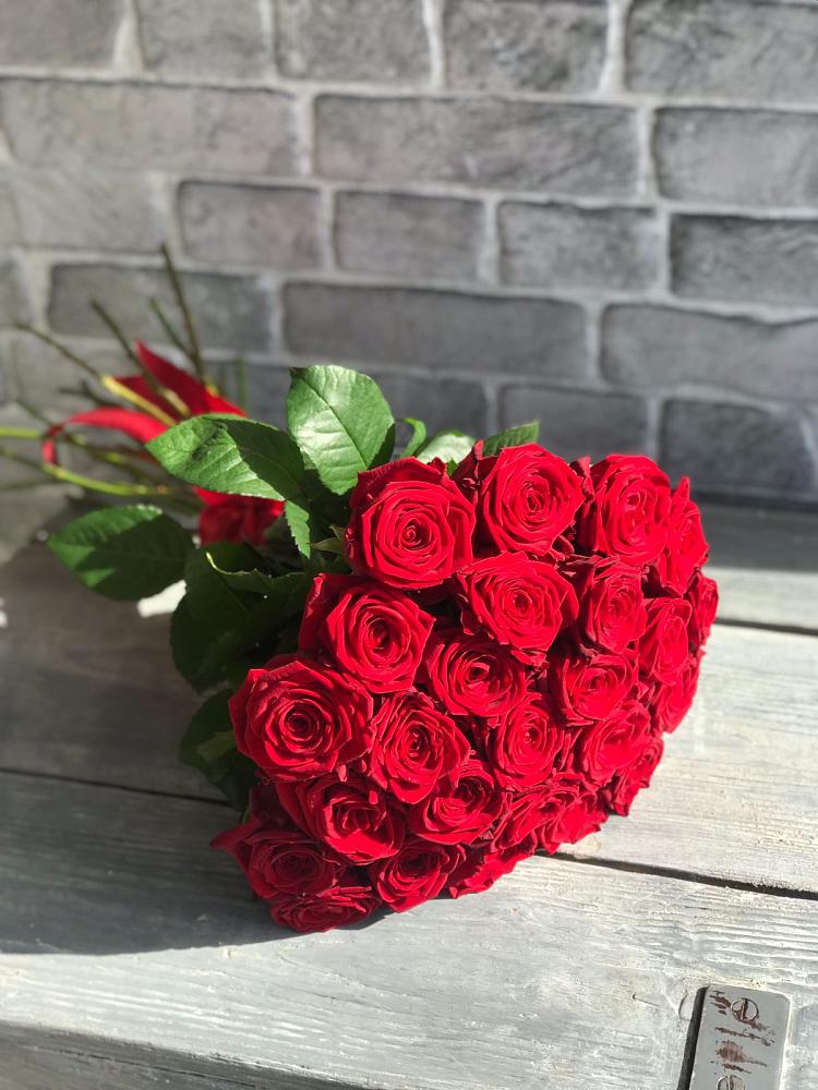 Букет Красные розы Фридом в Российском Краснодарский край