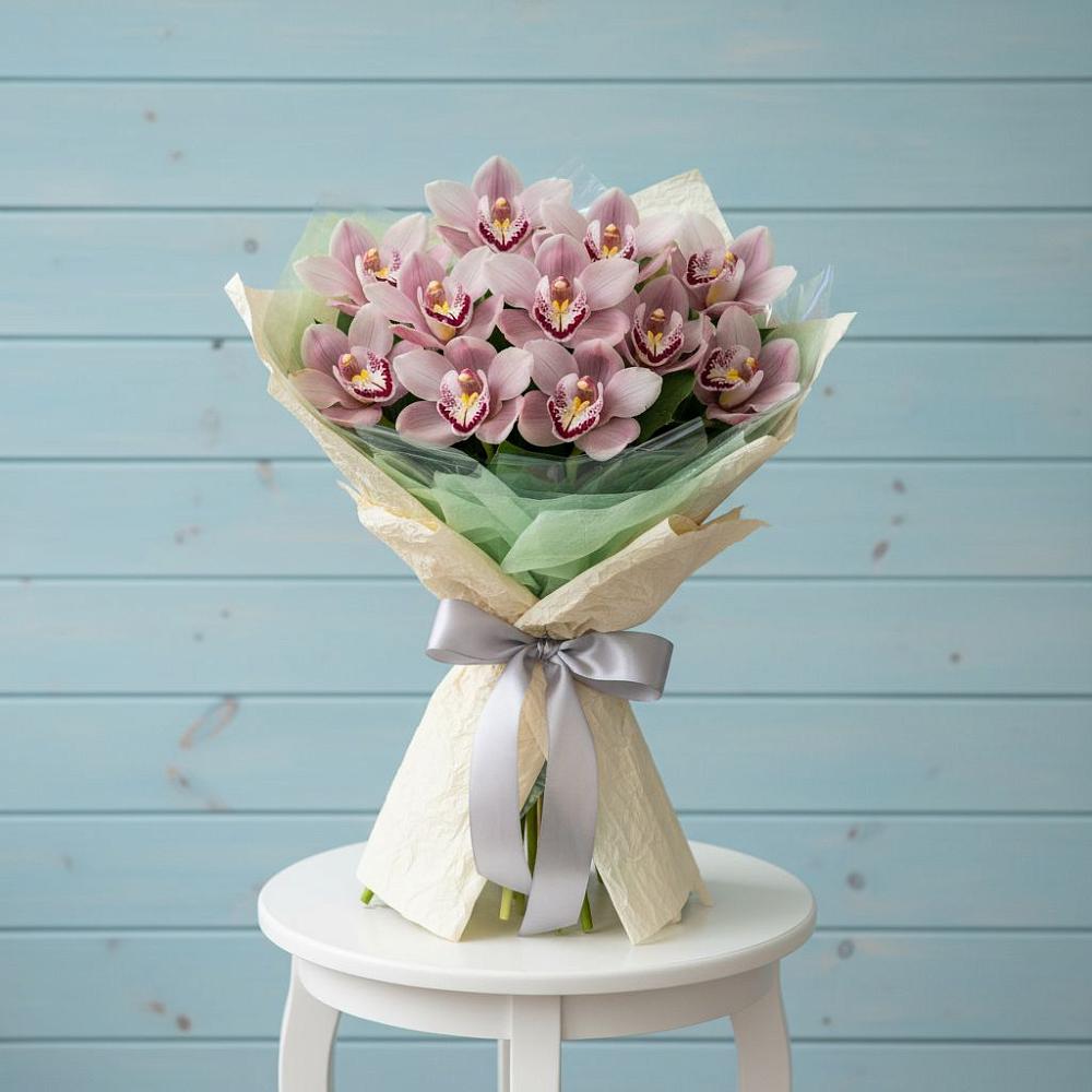 Букет цветов из: Орхидеи и Розы в Российском Краснодарский край