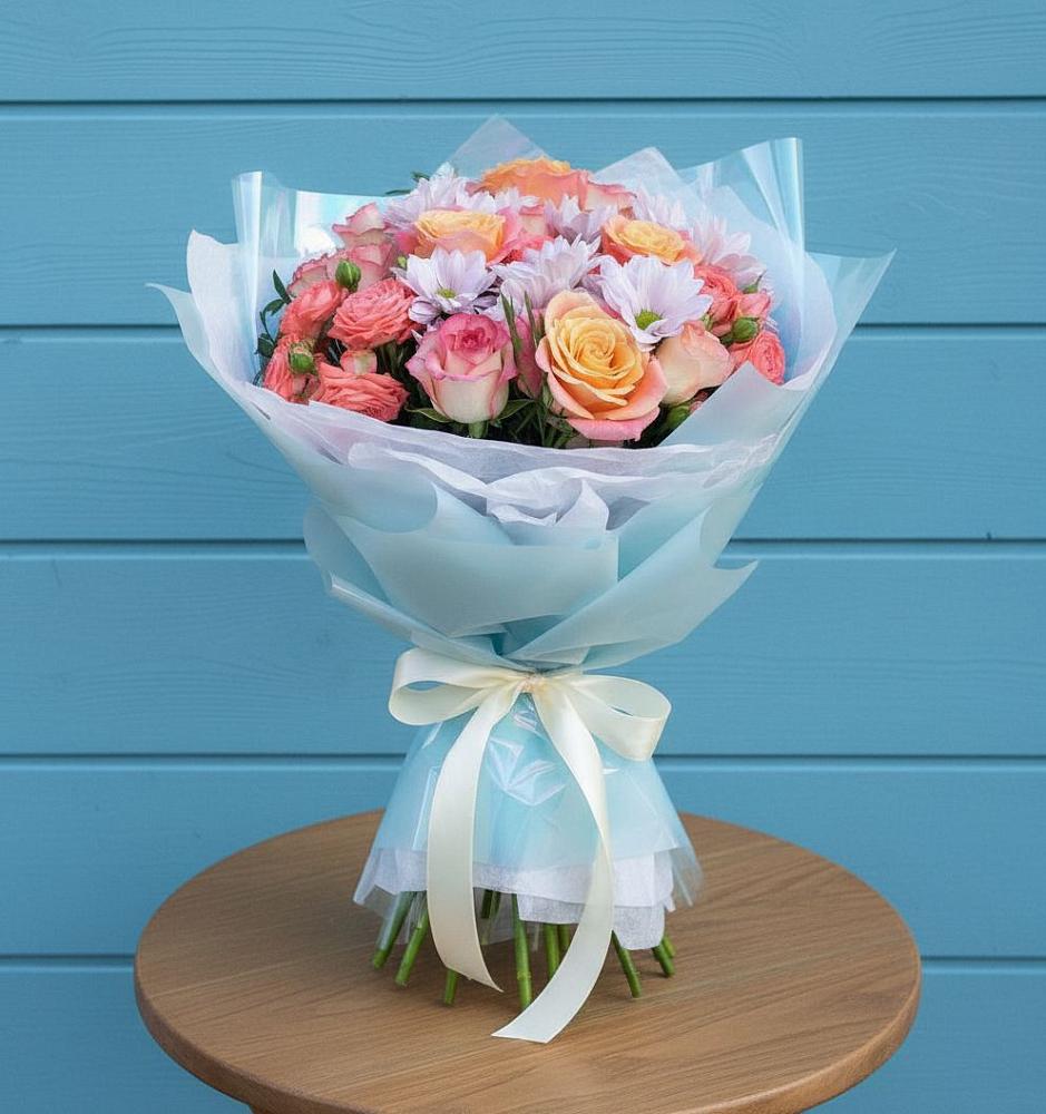 Букет цветов из: Хризантемы и Розы в Российском Краснодарский край