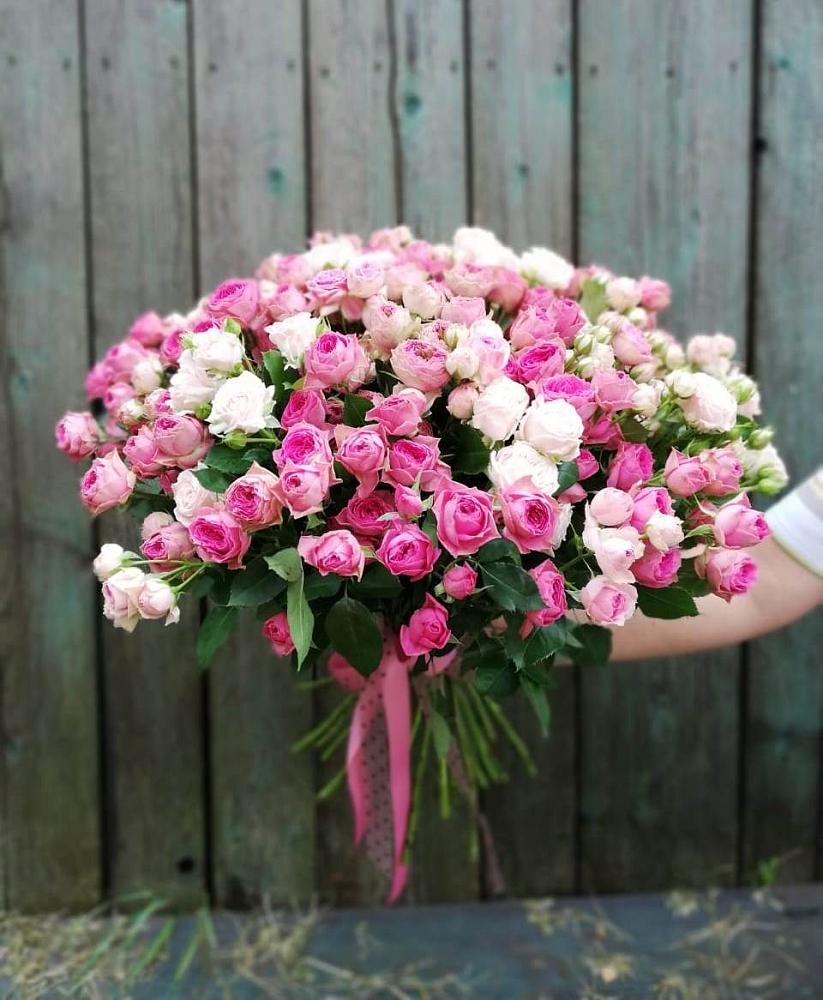 Букет Розовые кустовые розы Натали и Лав Лидия в Российском Краснодарский край