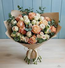 Букет цветов из:  Альстромерии и Розы в Российском Краснодарский край
