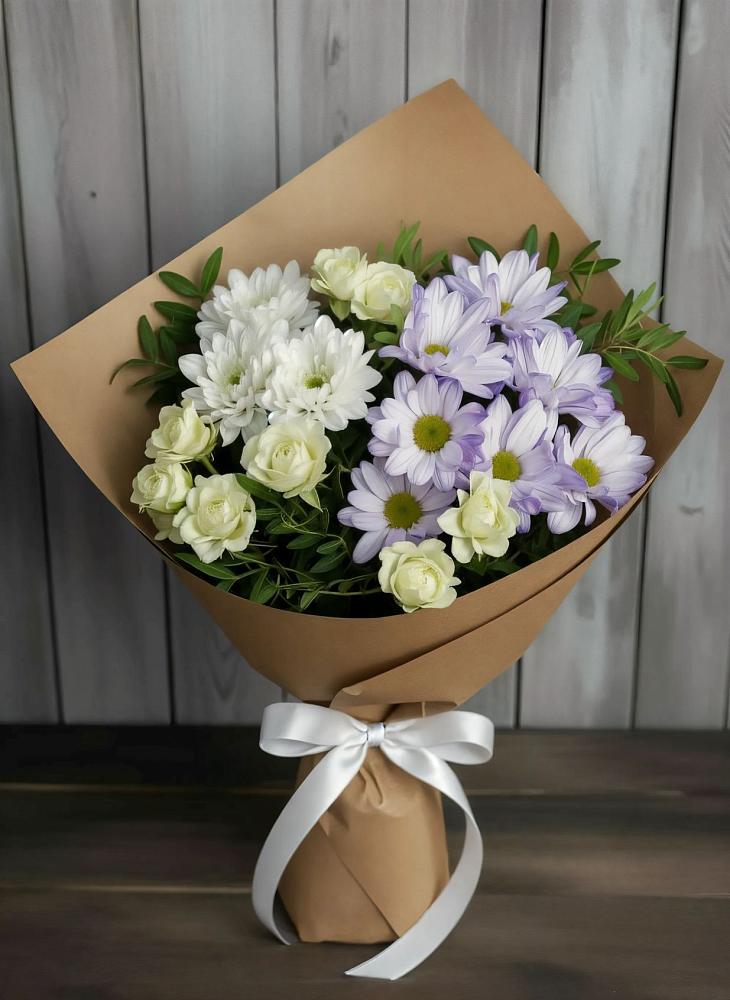 Букет цветов из: Хризантемы и Розы в Российском Краснодарский край